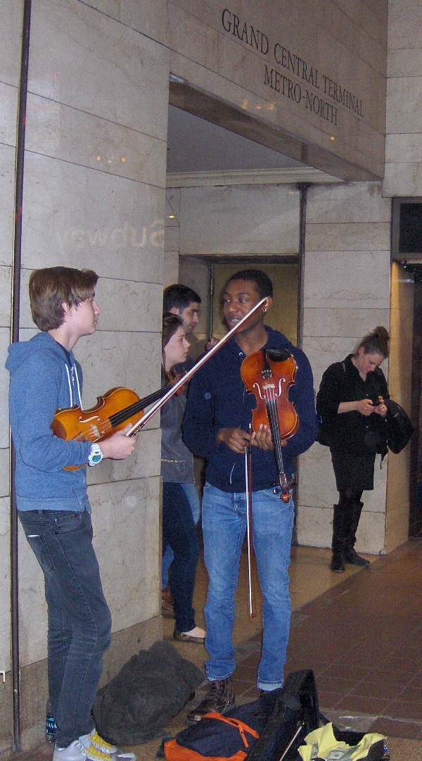 violinists in Grand Central Terminal
