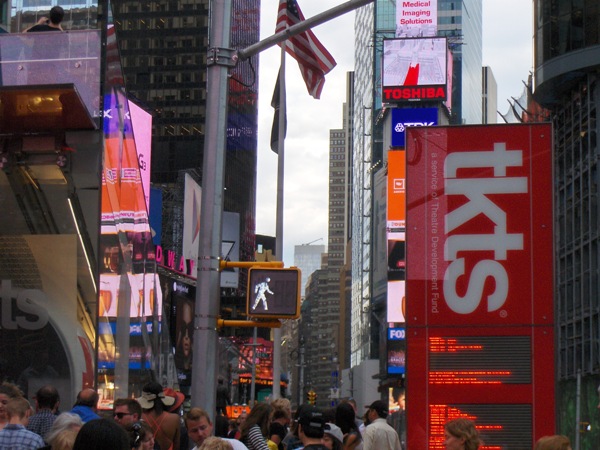 TKTS discount ticket booth, NYC